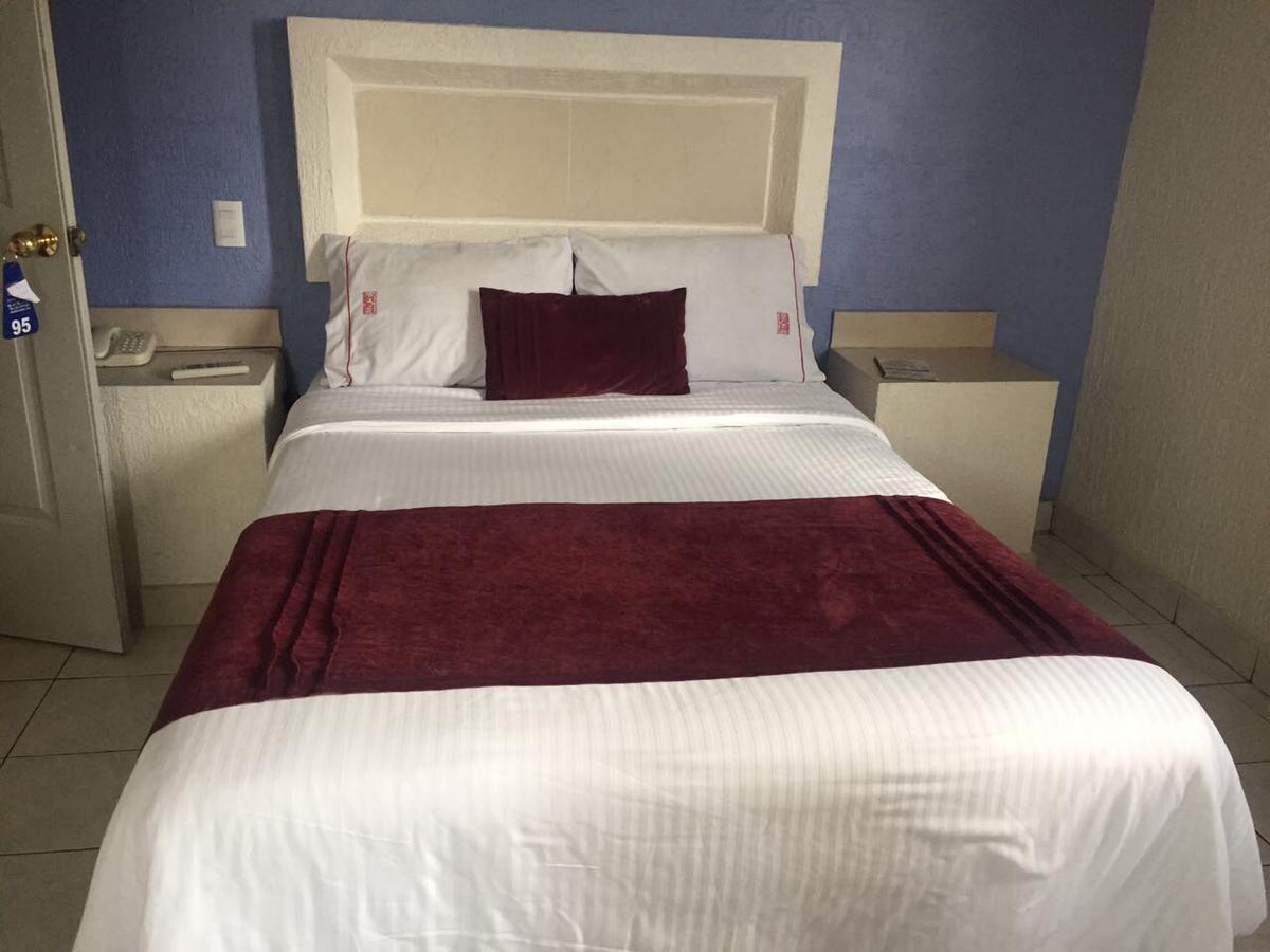 Hotel La Paz Guadalajara Eksteriør billede